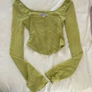 URBAN OUTFITTERS CROP TOP